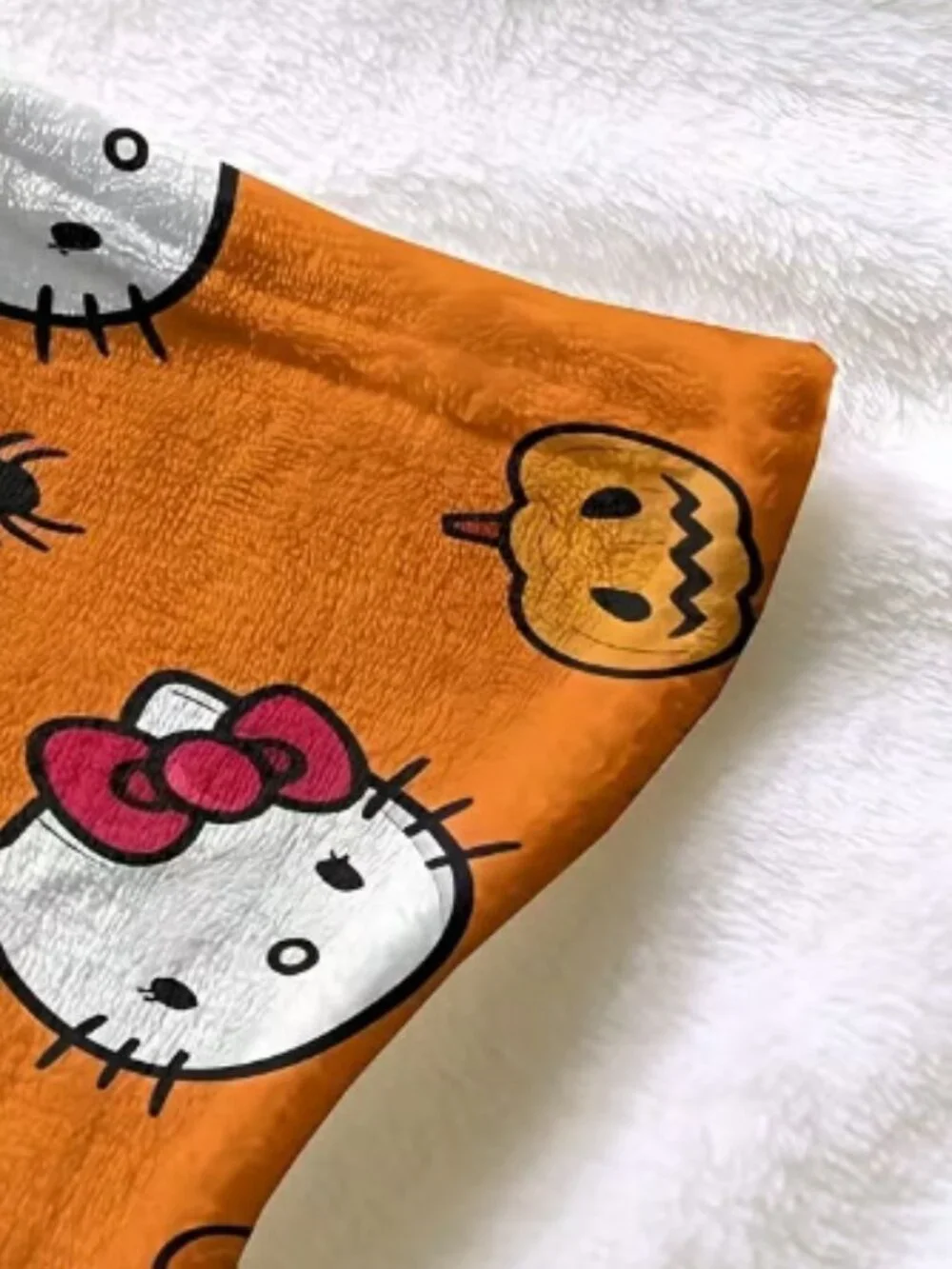 Hello Kitty Halloween Orange & Pink Pumpkins Plush Blanket